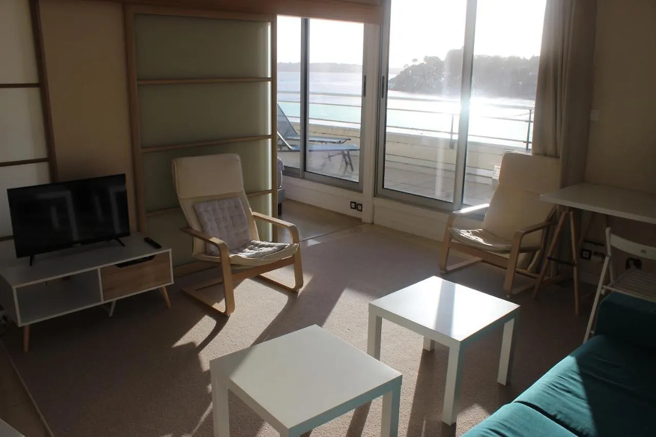 Residence Le Crystal Dinard Plage 0*,