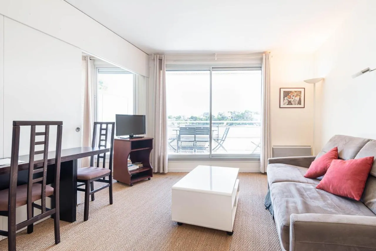 Residence Le Crystal Dinard Plage شقة