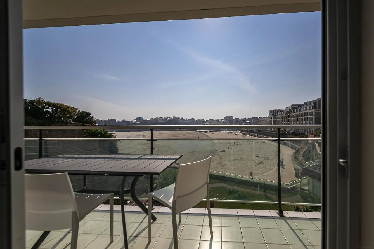 Residence Le Crystal Dinard Plage شقة