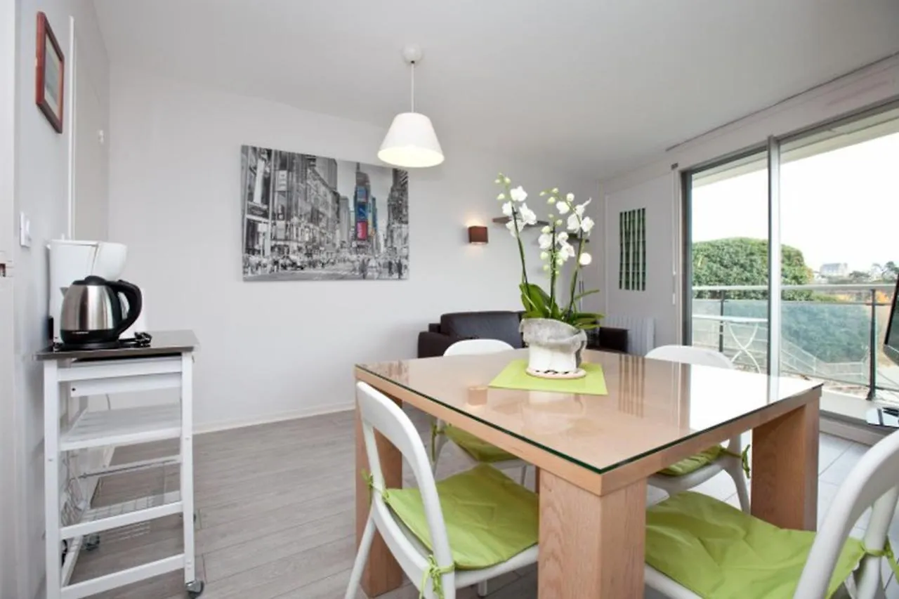 Residence Le Crystal Dinard Plage 0*,