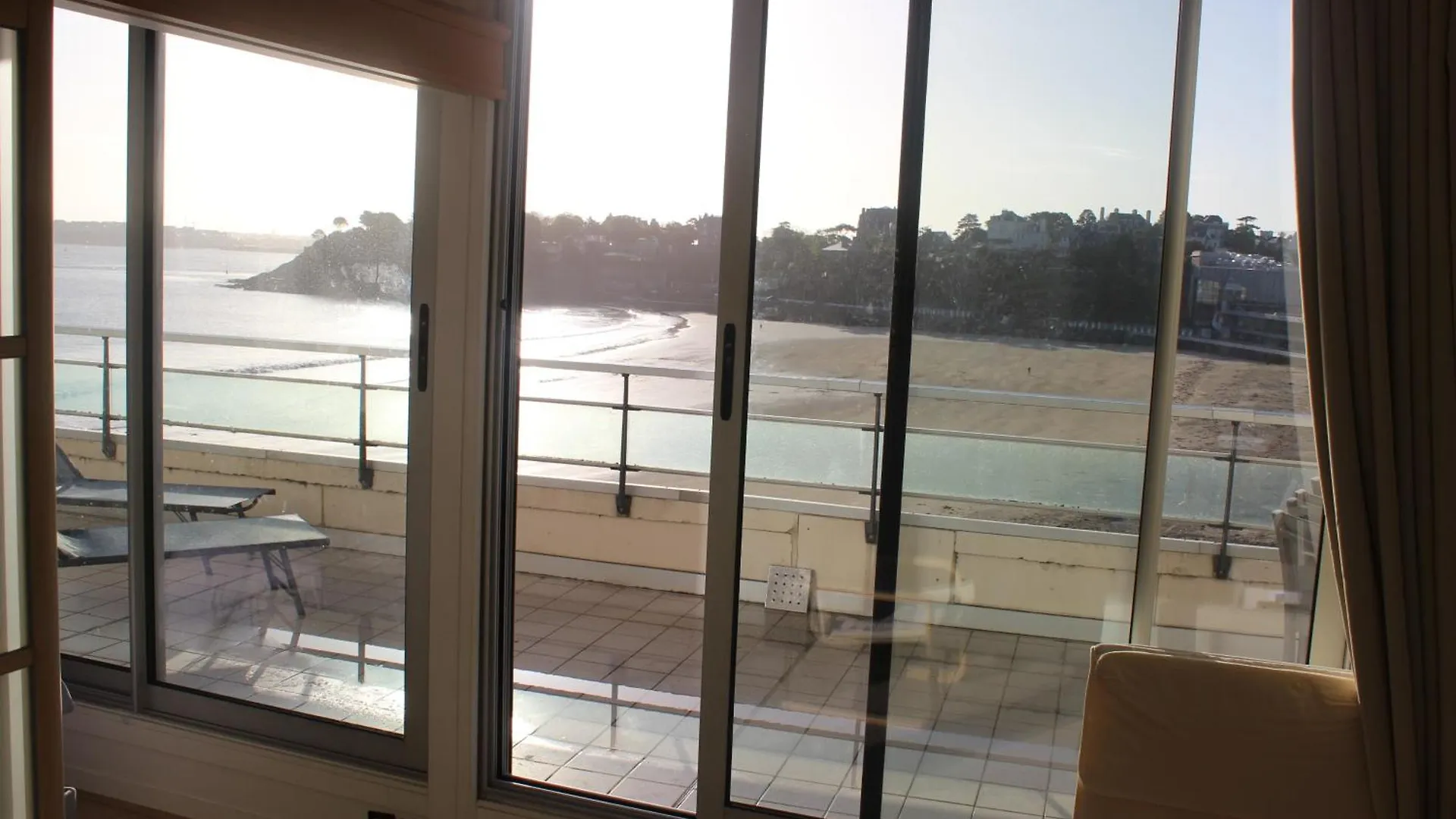 Residence Le Crystal Dinard Plage شقة