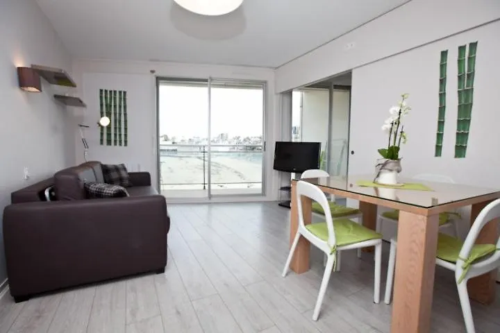 Residence Le Crystal Dinard Plage شقة