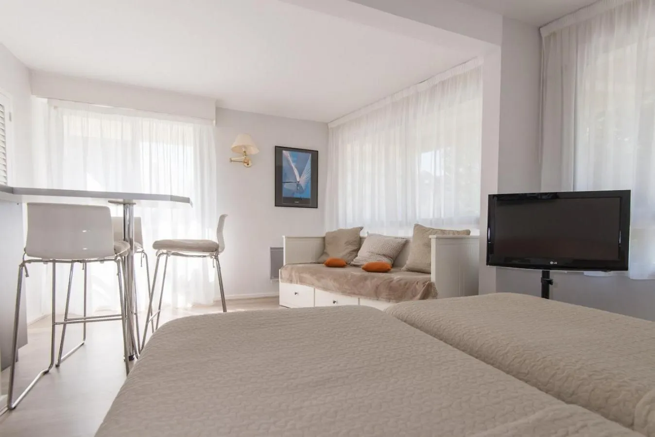 Residence Le Crystal Dinard Plage 0*,  فرنسا